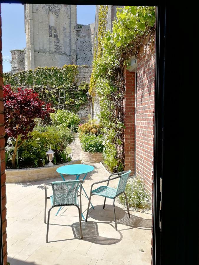 Chambres D'Hotes Le Vieux Chateau Dieppe Exterior photo